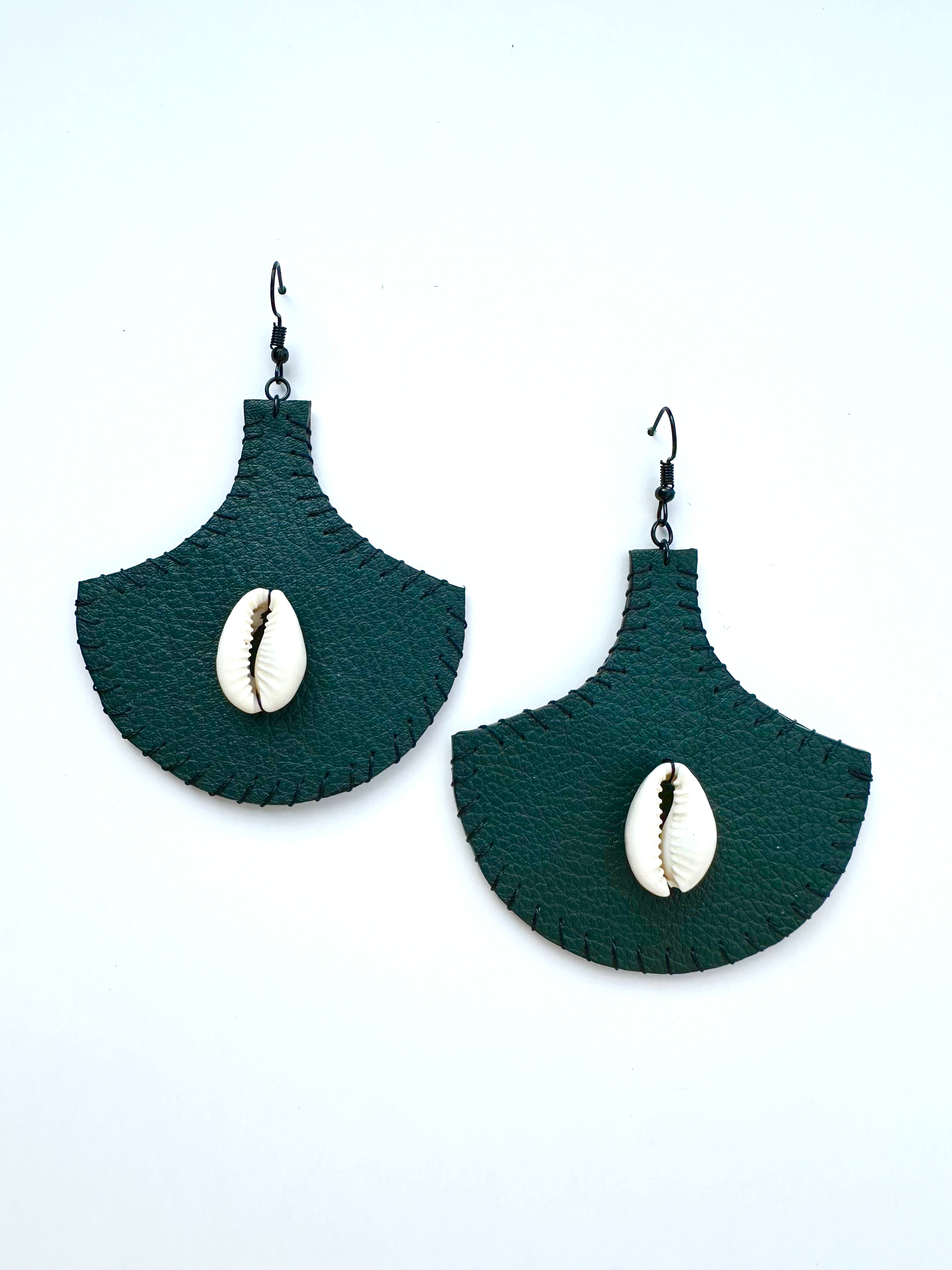 Boucles d’oreilles en cuir ORIGINE cauri