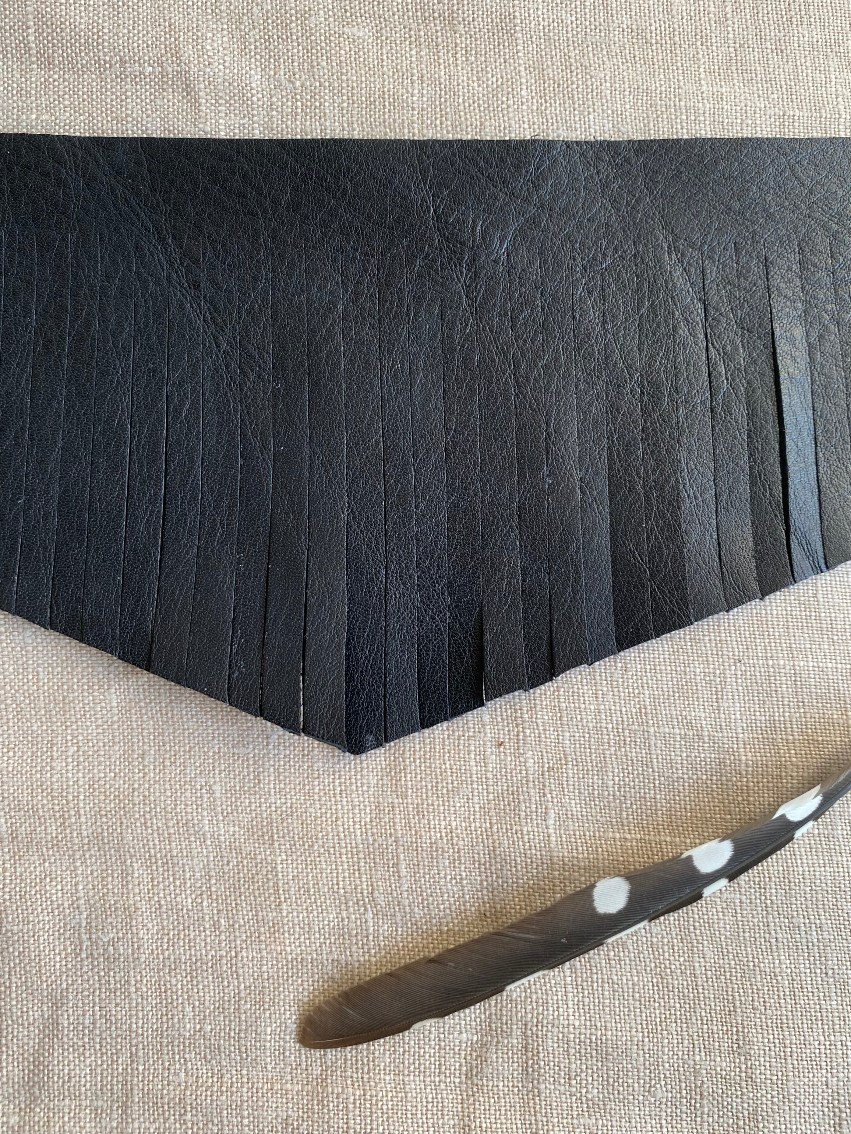 Collier ras de cou à frange